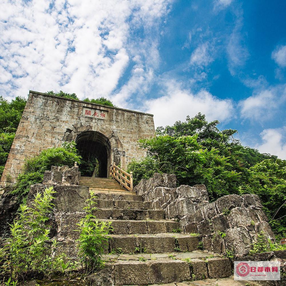 遵义旅游景点天气 遵义天气最热多少度 (遵义旅游景点大全排名)